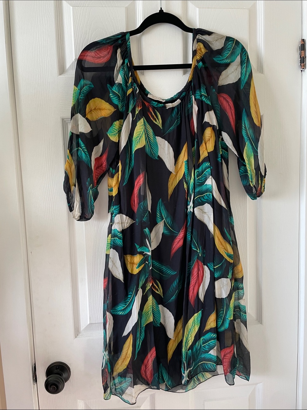 Stunning silk blend tropical European Italy lined dress
